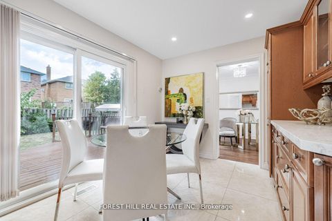 Photo 11 at 19 Eleanor Circle, South Richvale, Richmond Hill