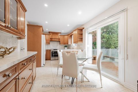 Photo 12 at 19 Eleanor Circle, South Richvale, Richmond Hill