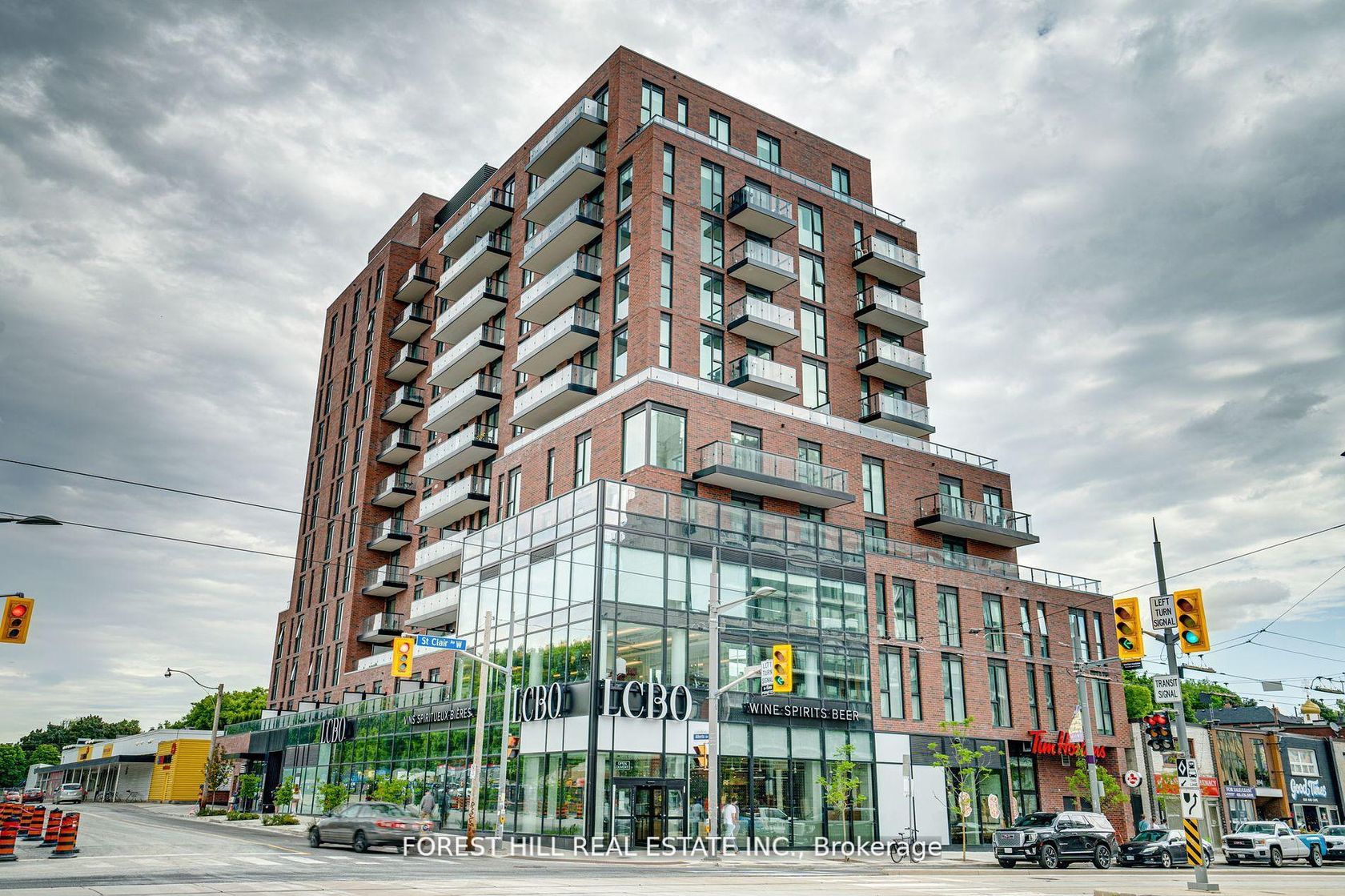 209 - 185 Alberta Avenue, Oakwood Village, Toronto 