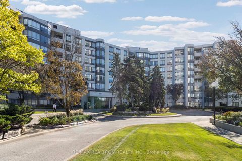 Photo 0 at 307 - 333 Clark Avenue W, Yorkhill, Vaughan Photo 0 at 307 - 333 Clark Avenue W, Yorkhill, Vaughan