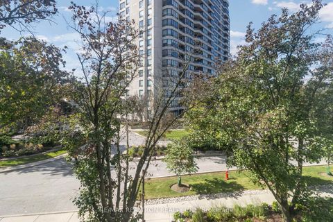 Photo 25 at 307 - 333 Clark Avenue W, Yorkhill, Vaughan Photo 25 at 307 - 333 Clark Avenue W, Yorkhill, Vaughan
