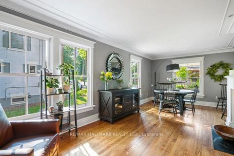 Photo 9 at 59 Centre Street W, Mill Pond, Richmond Hill Photo 9 at 59 Centre Street W, Mill Pond, Richmond Hill