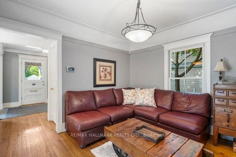 Photo 12 at 59 Centre Street W, Mill Pond, Richmond Hill