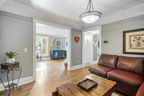 Photo 13 at 59 Centre Street W, Mill Pond, Richmond Hill