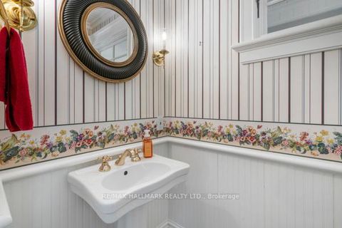 Photo 21 at 59 Centre Street W, Mill Pond, Richmond Hill