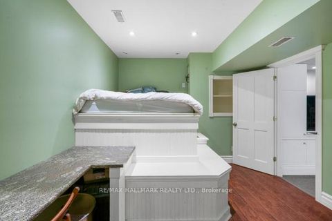 Photo 35 at 59 Centre Street W, Mill Pond, Richmond Hill