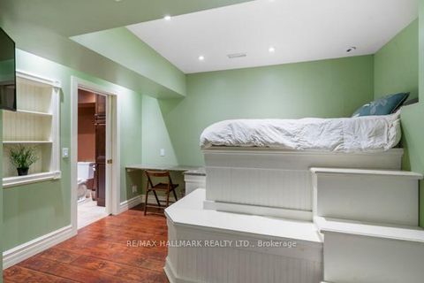 Photo 36 at 59 Centre Street W, Mill Pond, Richmond Hill Photo 36 at 59 Centre Street W, Mill Pond, Richmond Hill