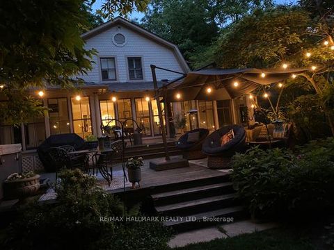 Photo 45 at 59 Centre Street W, Mill Pond, Richmond Hill