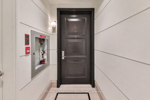 Photo 8 at 212 - 300 Randall Street, OO Old Oakville, Oakville