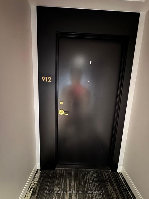 Photo 1 at 912 - 85 Wood Street, Yonge Corridor, Toronto Photo 1 at 912 - 85 Wood Street, Yonge Corridor, Toronto