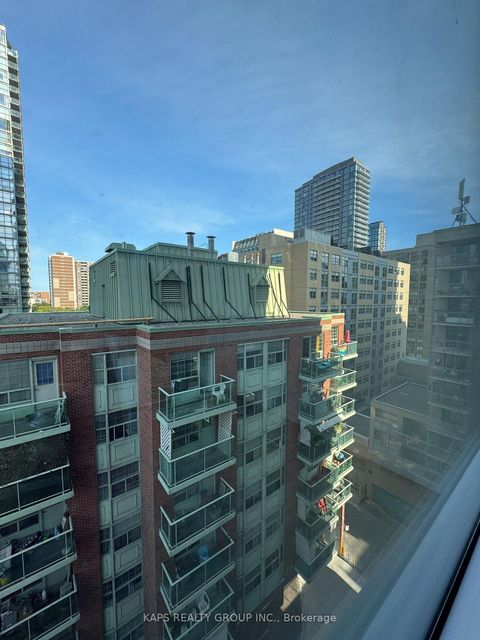 Photo 7 at 912 - 85 Wood Street, Yonge Corridor, Toronto