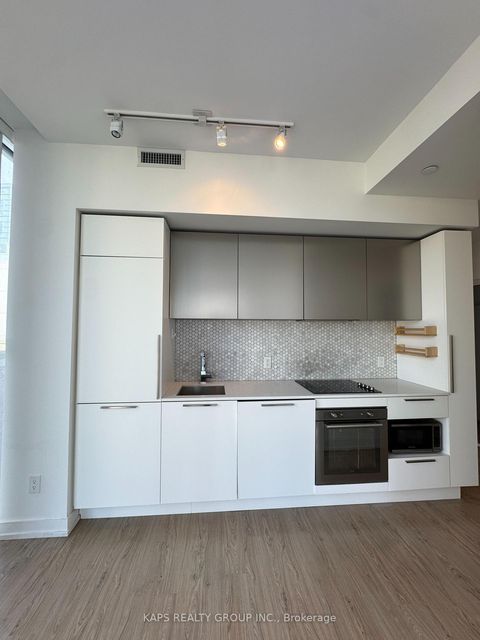 Photo 14 at 912 - 85 Wood Street, Yonge Corridor, Toronto