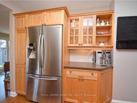 Photo 6 at 45 Crescent Road, CO Central, Oakville