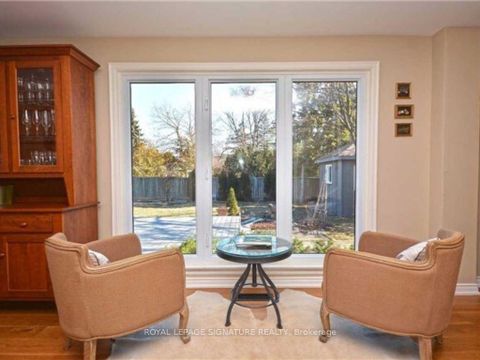 Photo 9 at 45 Crescent Road, CO Central, Oakville