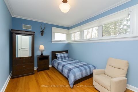 Photo 16 at 45 Crescent Road, CO Central, Oakville