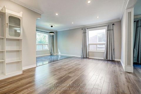 Photo 9 at 15 Saintsbury Square, Milliken, Toronto