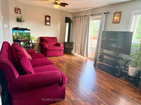 Photo 1 at 2 - 9 Meadow Lane, Ardagh, Barrie