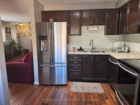 Photo 2 at 2 - 9 Meadow Lane, Ardagh, Barrie