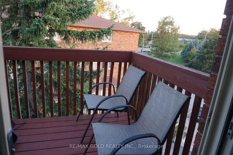 Photo 10 at 2 - 9 Meadow Lane, Ardagh, Barrie