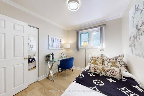 Photo 20 at 16 Frith Road, Jane Heights, Toronto