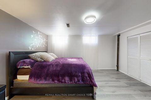 Photo 27 at 16 Frith Road, Jane Heights, Toronto