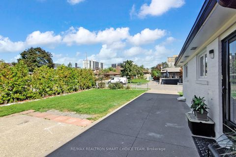 Photo 34 at 16 Frith Road, Jane Heights, Toronto