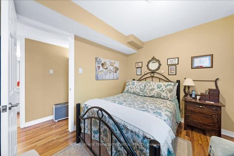 Photo 42 at 102 Henry Street, Wellington, Barrie