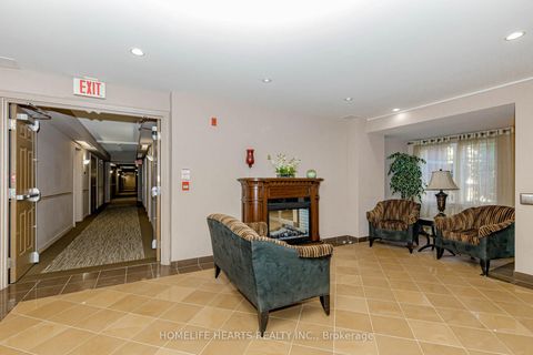 Photo 4 at 315 - 61 Clarington Boulevard, Bowmanville, Clarington