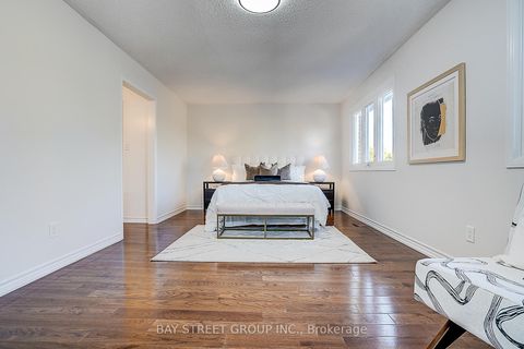Photo 19 at 334 Goldhawk Trail, Milliken, Toronto