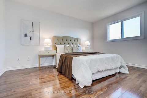 Photo 22 at 334 Goldhawk Trail, Milliken, Toronto