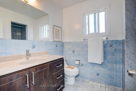 Photo 26 at 334 Goldhawk Trail, Milliken, Toronto
