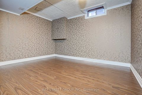 Photo 29 at 334 Goldhawk Trail, Milliken, Toronto