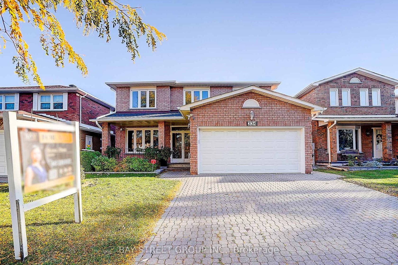 334 Goldhawk Trail, Milliken, Toronto by Alessia Polo 334 Goldhawk Trail, Milliken, Toronto
