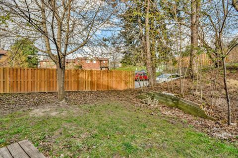 Photo 15 at 38 - 112 Loggers Run, Ardagh, Barrie