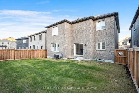 Photo 3 at 1348 Harrington Street, Lefroy, Innisfil