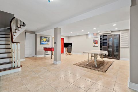 Photo 29 at 19 Mandolin Court, West Woodbridge, Vaughan