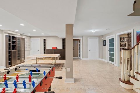 Photo 30 at 19 Mandolin Court, West Woodbridge, Vaughan