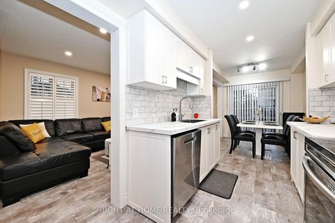 Photo 19 at 73 Bloomgate Crescent, Oak Ridges, Richmond Hill