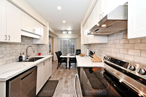 Photo 20 at 73 Bloomgate Crescent, Oak Ridges, Richmond Hill