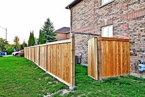 Photo 43 at 73 Bloomgate Crescent, Oak Ridges, Richmond Hill