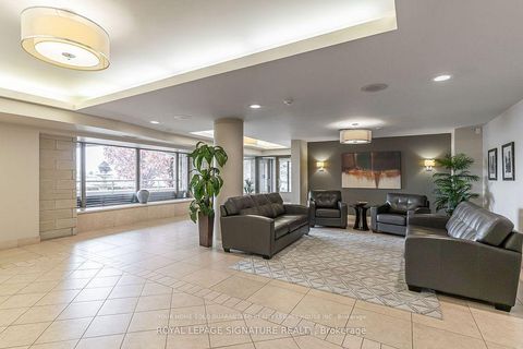 Photo 4 at 502 - 2500 Rutherford Road, Maple, Vaughan