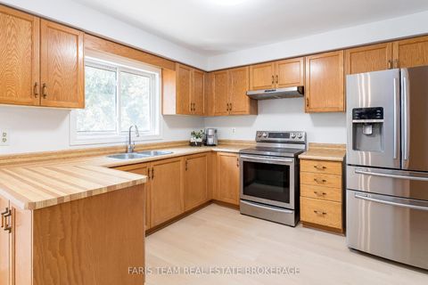 Photo 6 at 2 Heritage Road, Cookstown, Innisfil