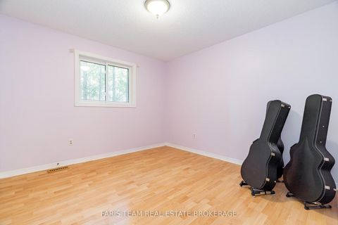 Photo 25 at 2 Heritage Road, Cookstown, Innisfil