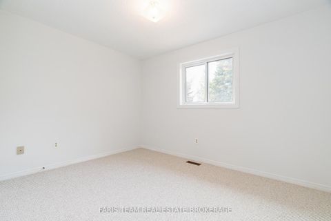 Photo 29 at 2 Heritage Road, Cookstown, Innisfil