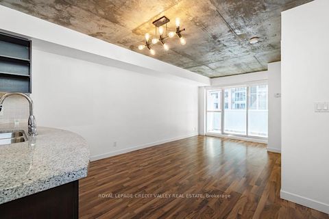 Photo 5 at 505 - 1005 King Street W, Niagara, Toronto