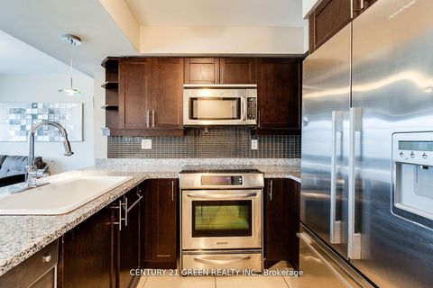 Photo 15 at 24 - 2614 Dashwood Drive, WT West Oak Trails, Oakville