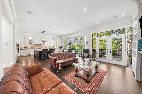 Photo 8 at 352 Patricia Avenue, Newtonbrook West, Toronto