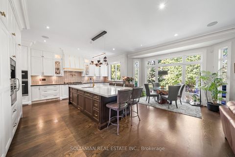 Photo 13 at 352 Patricia Avenue, Newtonbrook West, Toronto