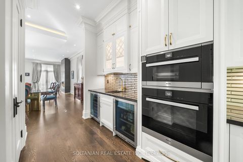 Photo 16 at 352 Patricia Avenue, Newtonbrook West, Toronto