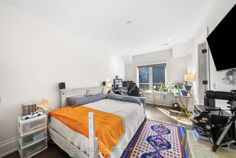 Photo 32 at 352 Patricia Avenue, Newtonbrook West, Toronto
